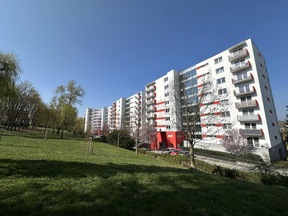 Nabízíme k pronájmu pěkný byt 2+kk s terasou, Zlín – Pod Křiby